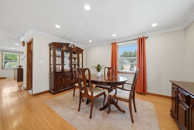 2 Dobbins Drive, Woburn, MA 01801