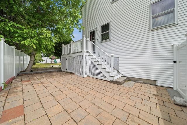 2 Dobbins Drive, Woburn, MA 01801