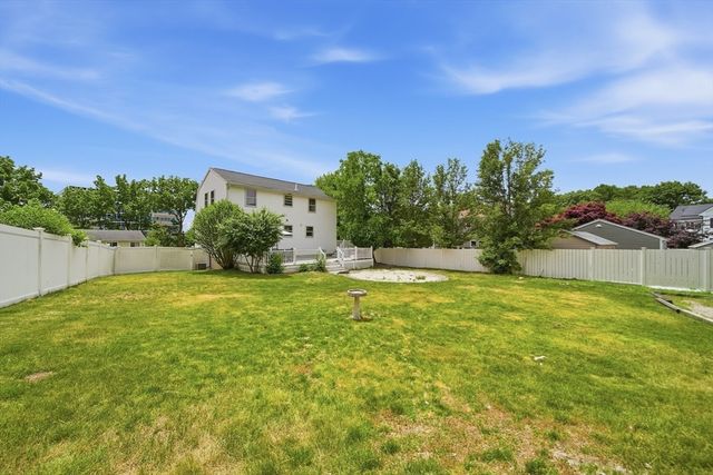 2 Dobbins Drive, Woburn, MA 01801