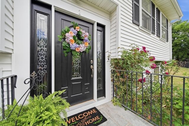 2 Dobbins Drive, Woburn, MA 01801