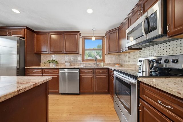 2 Dobbins Drive, Woburn, MA 01801