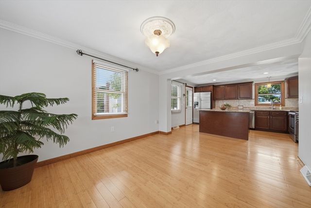 2 Dobbins Drive, Woburn, MA 01801