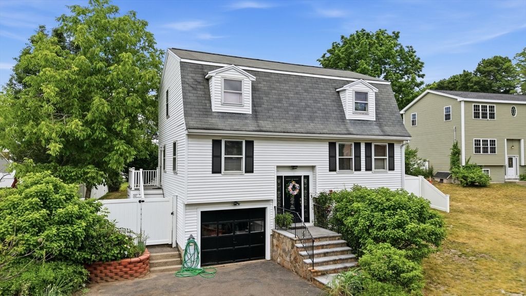 2 Dobbins Drive, Woburn, MA 01801