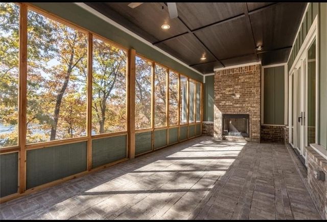 14431 Horseshoe Lane, Rogers, AR 72756