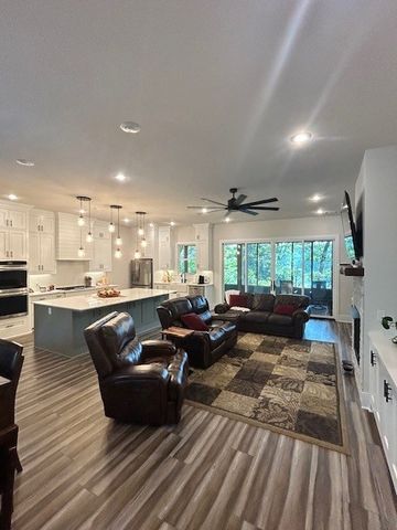 14431 Horseshoe Lane, Rogers, AR 72756