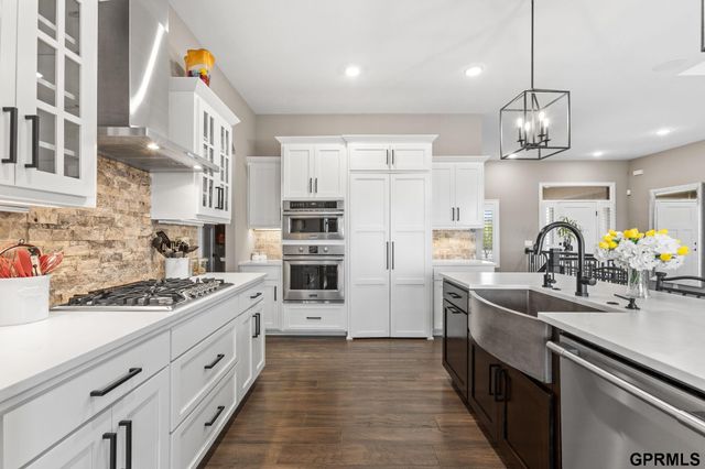4210 S 220Th Street, Elkhorn, NE 68022