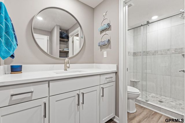 4210 S 220Th Street, Elkhorn, NE 68022