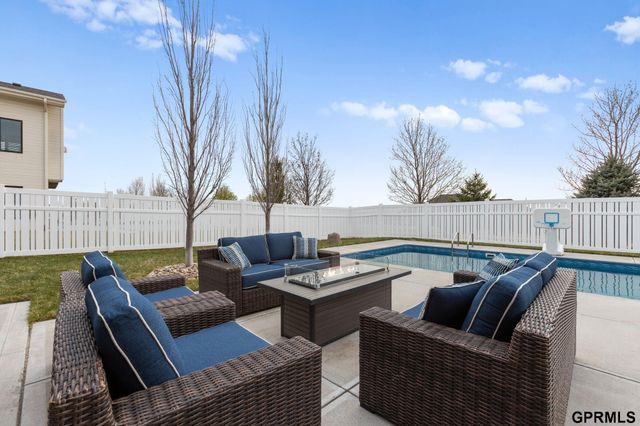 4210 S 220Th Street, Elkhorn, NE 68022