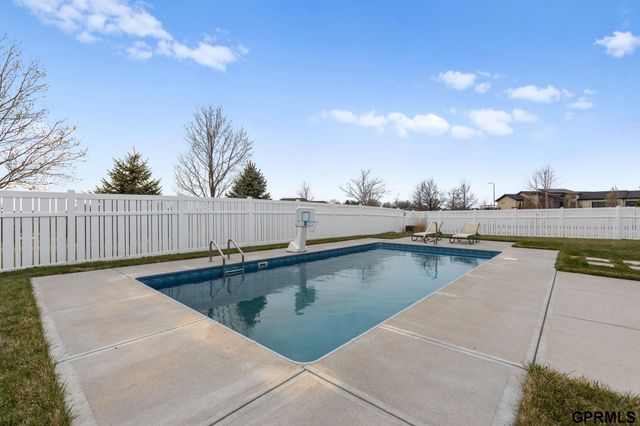 4210 S 220Th Street, Elkhorn, NE 68022