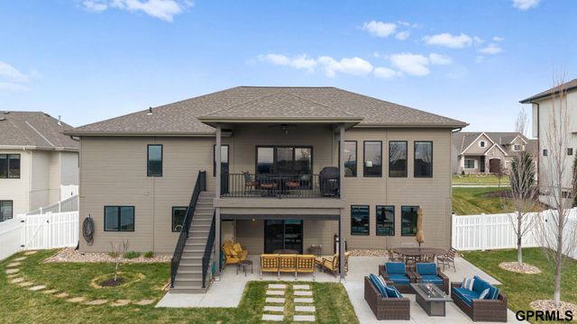 4210 S 220Th Street, Elkhorn, NE 68022