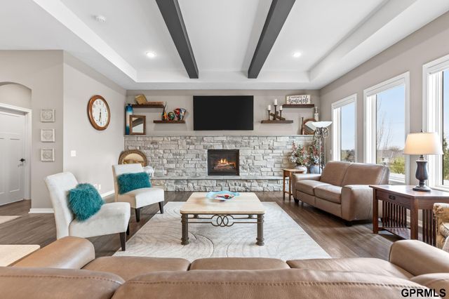 4210 S 220Th Street, Elkhorn, NE 68022