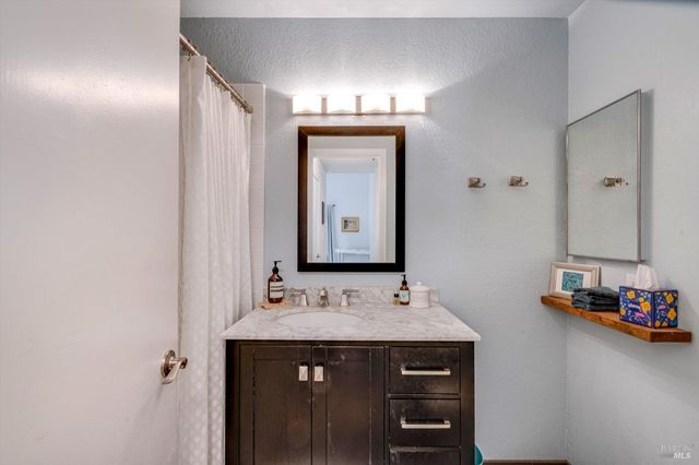 146 Sandpiper Ct, Novato, CA 94949