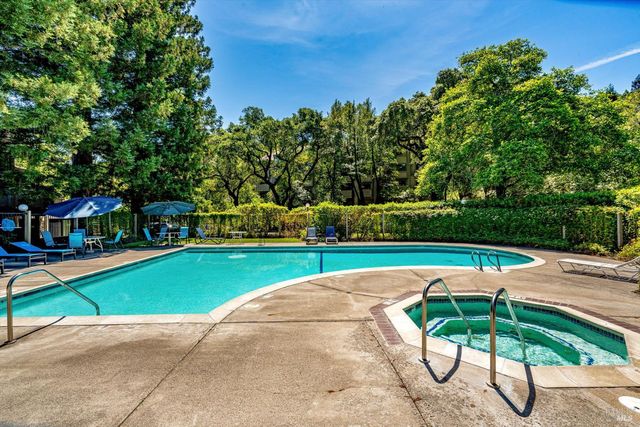 146 Sandpiper Ct, Novato, CA 94949