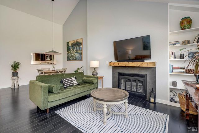 146 Sandpiper Ct, Novato, CA 94949