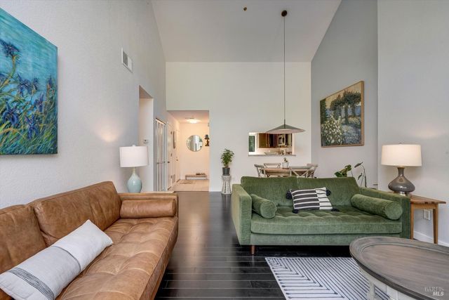 146 Sandpiper Ct, Novato, CA 94949