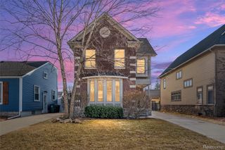 717 S Kenwood Avenue, Royal Oak, MI 48067