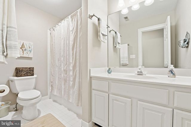 17291 PEPPERSTOCK LN, Jeffersonton, VA 22724