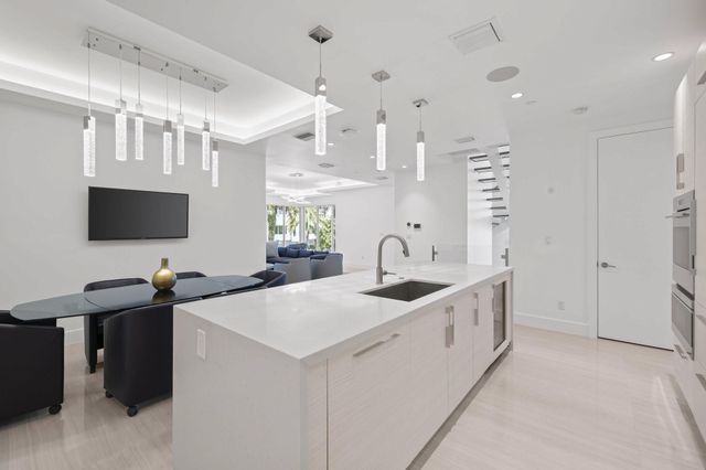 238 Shore Court, Lauderdale-By-The-Sea, Lauderdale By The Sea, FL 33308