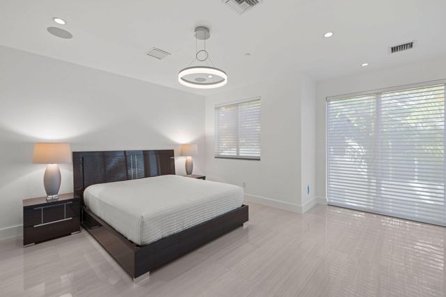 238 Shore Court, Lauderdale-By-The-Sea, Lauderdale By The Sea, FL 33308