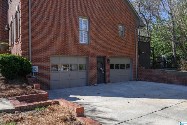 2722 PADEN TRAIL, Vestavia Hills, AL 35226