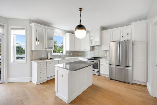 6997 Edington Circle, Shakopee, MN 55379