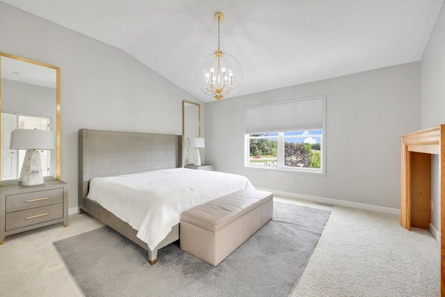 6997 Edington Circle, Shakopee, MN 55379