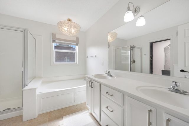 6997 Edington Circle, Shakopee, MN 55379