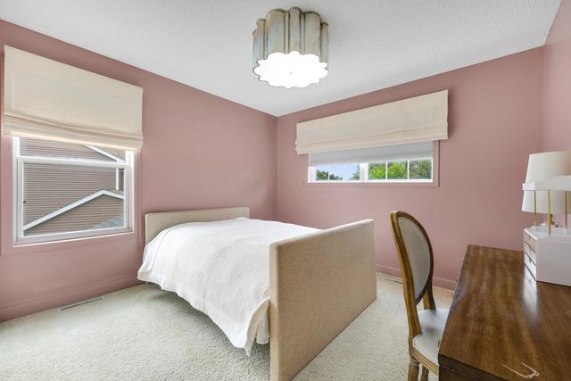6997 Edington Circle, Shakopee, MN 55379