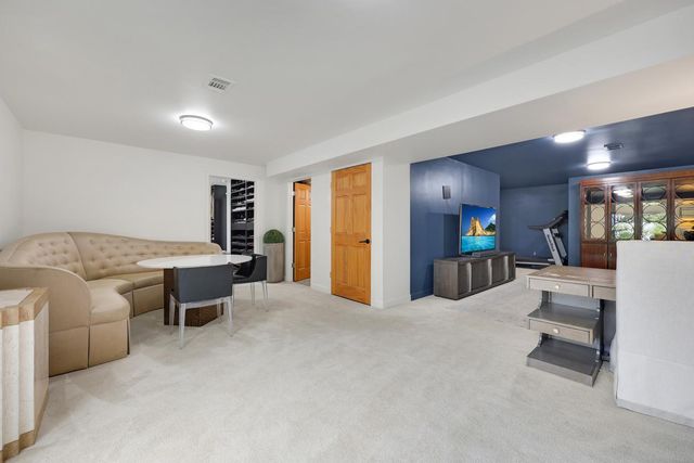 6997 Edington Circle, Shakopee, MN 55379