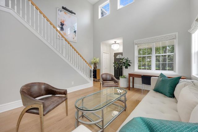 6997 Edington Circle, Shakopee, MN 55379
