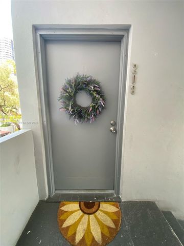 3642 NE 171st St 208, North Miami Beach, FL 33160