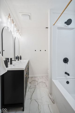 3171 E 600 N, Windfall, IN 46076