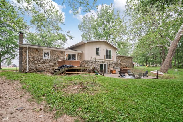 3171 E 600 N, Windfall, IN 46076