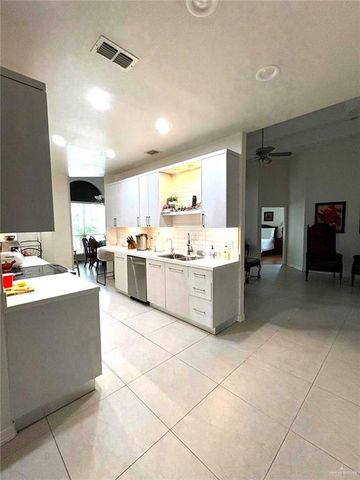 806 Amethyst Drive, Weslaco, TX 78596