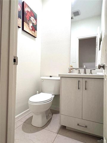 806 Amethyst Drive, Weslaco, TX 78596