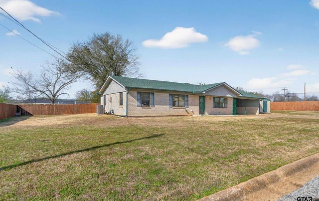 106 Southview Dr, Henderson, TX 75654