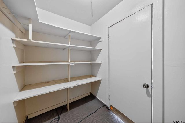 106 Southview Dr, Henderson, TX 75654