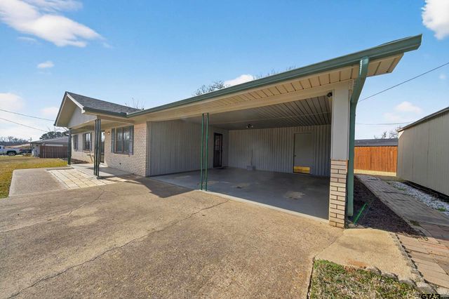 106 Southview Dr, Henderson, TX 75654