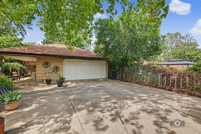4996 Wick Drive, Oak Lawn, IL 60453