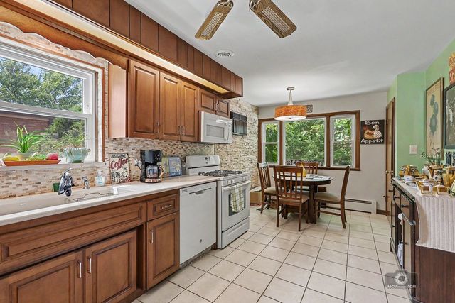 4996 Wick Drive, Oak Lawn, IL 60453