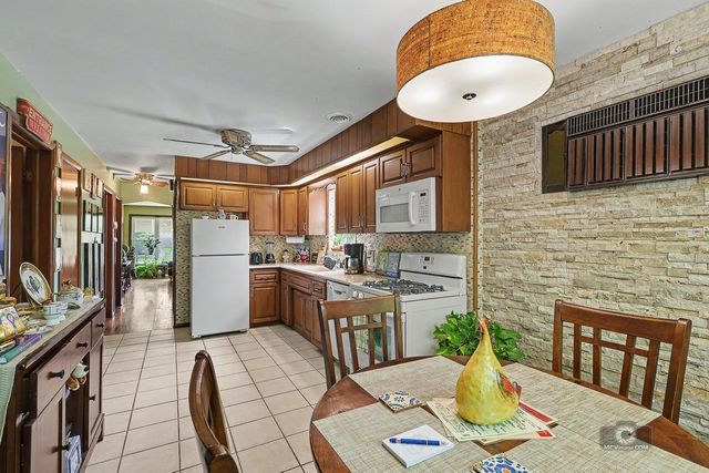 4996 Wick Drive, Oak Lawn, IL 60453