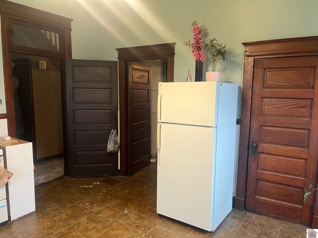 1742 N 12th St., Paducah, KY 42001