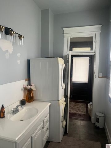 1742 N 12th St., Paducah, KY 42001