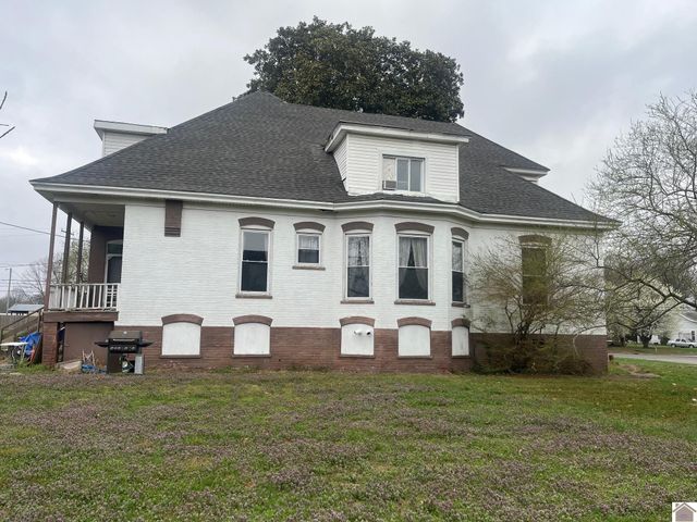 1742 N 12th St., Paducah, KY 42001