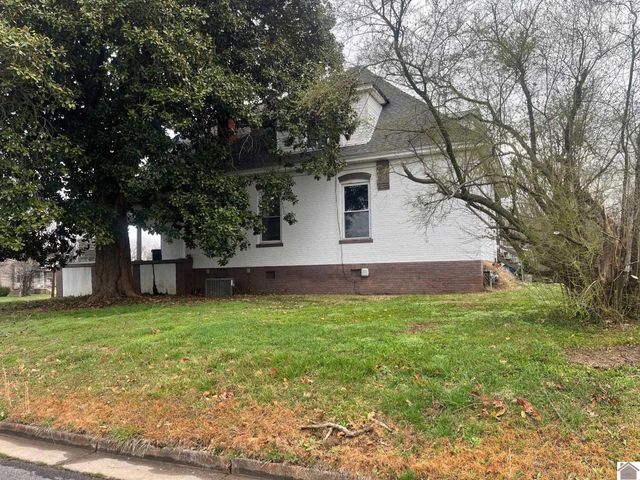 1742 N 12th St., Paducah, KY 42001
