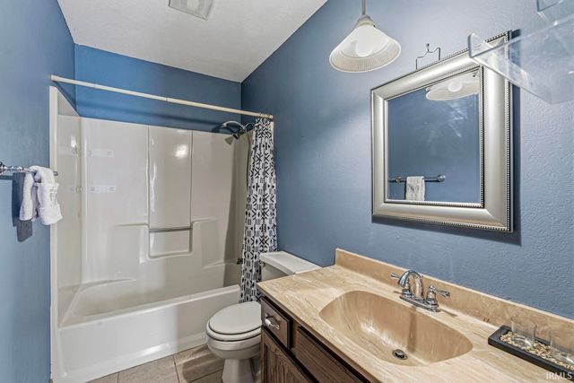 23057 Sheri Lane, Elkhart, IN 46514