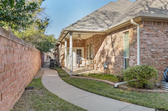 2431 Homestead Ln, Tyler, TX 75701