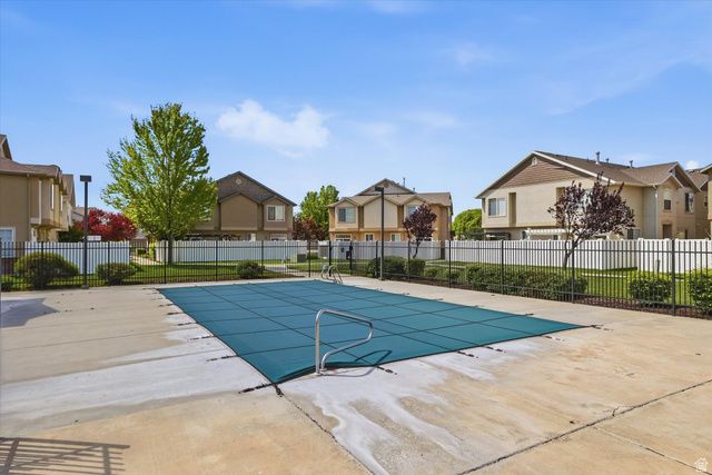 419 N KENT DR, North Salt Lake, UT 84054