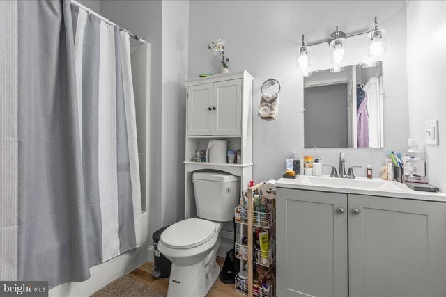 556 SALEM AVE, York, PA 17401