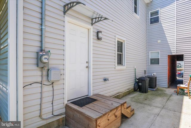 556 SALEM AVE, York, PA 17401